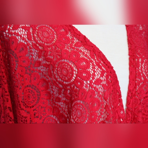 Womens Lace/Crochet Cover Up Red (S) - Picture 6 of 7